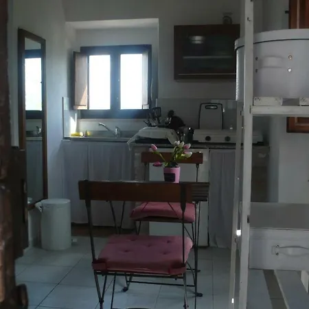 Apartment Depandance Elvira Basilico San Valentino in Abruzzo Citeriore